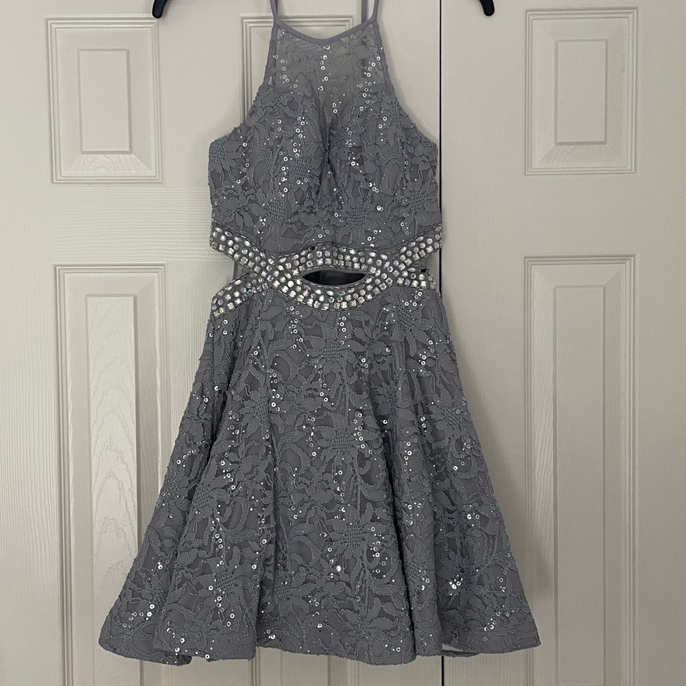 NWT - Camille La Vie Lace, Cocktail Dress - Size 7/8
